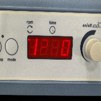 Stuart Microtitre Incubator Shaker image 3